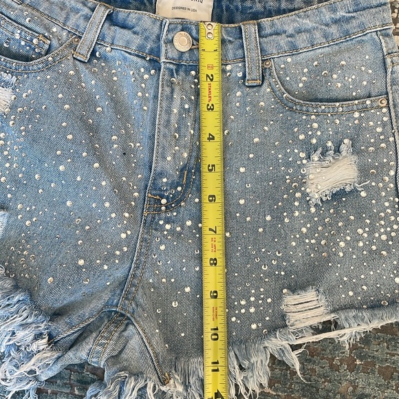 LITZ BY UNIQ Darling Crystal Daisy Dukes Denim Distressed Shorts Size S/27” - Picture 9 of 9
